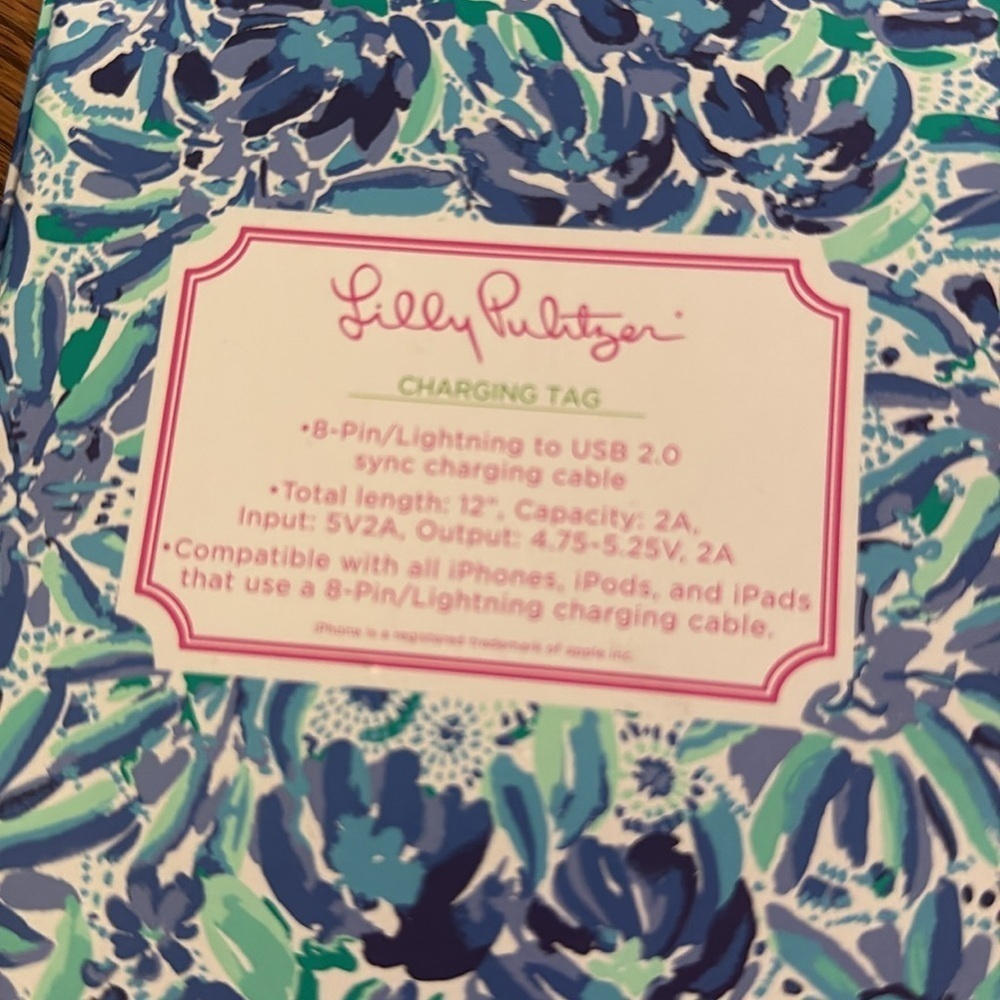 Lilly Pulitzer charging tag in high maintenance print NWT in box - Picture 6 of 6